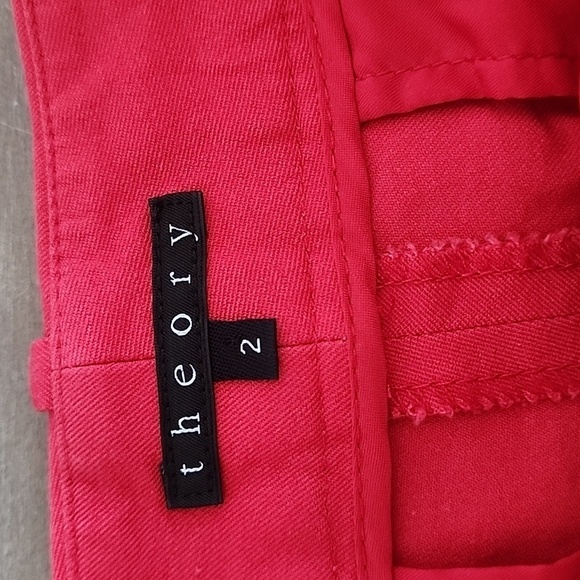 Theory Yanera Red Cotton Stretch Bermuda Walking Shorts Size 2 - Picture 10 of 11